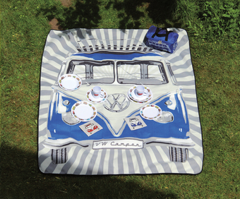 5b3e0782d2_BUPB02_Picnic Blanket_blue_Szenerie_high.jpg